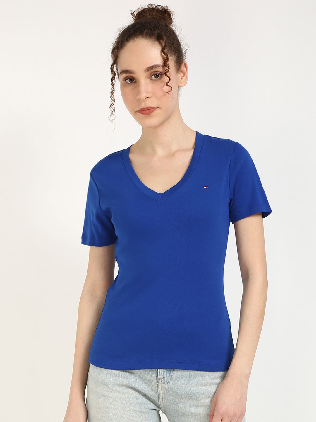 

Tommy Hilfiger Women CODY V-NK SS Solid V-Neck Cotton T-shirt, Blue