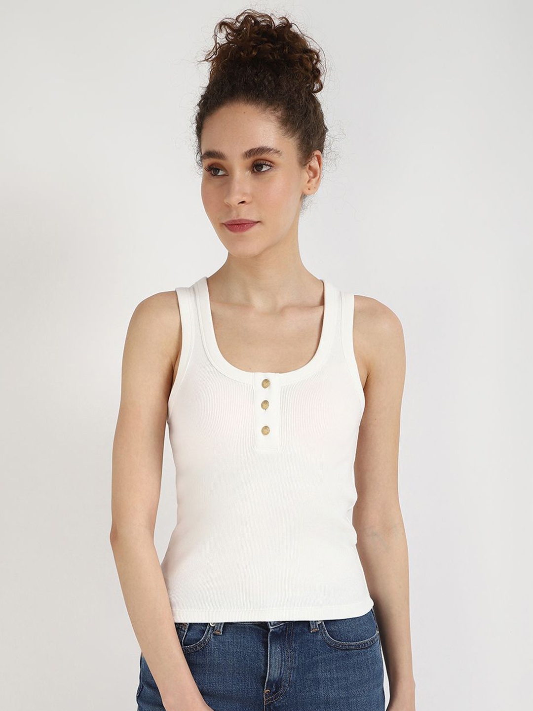 

Tommy Hilfiger Women Solid Shoulder Straps Sleeveless Cotton Tank Top, White