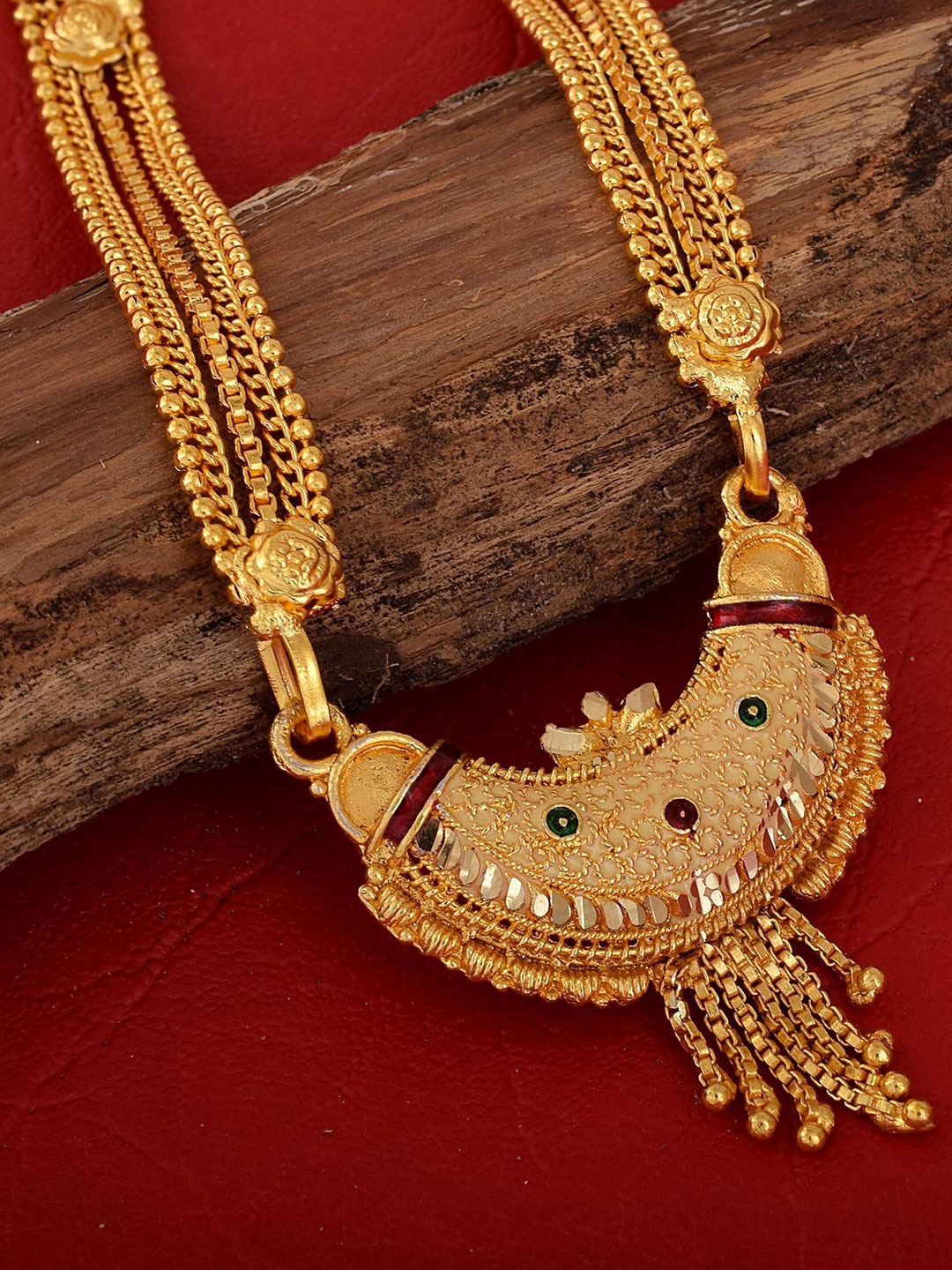 

MEMOIR Gold-Plated Stone Studded Necklace