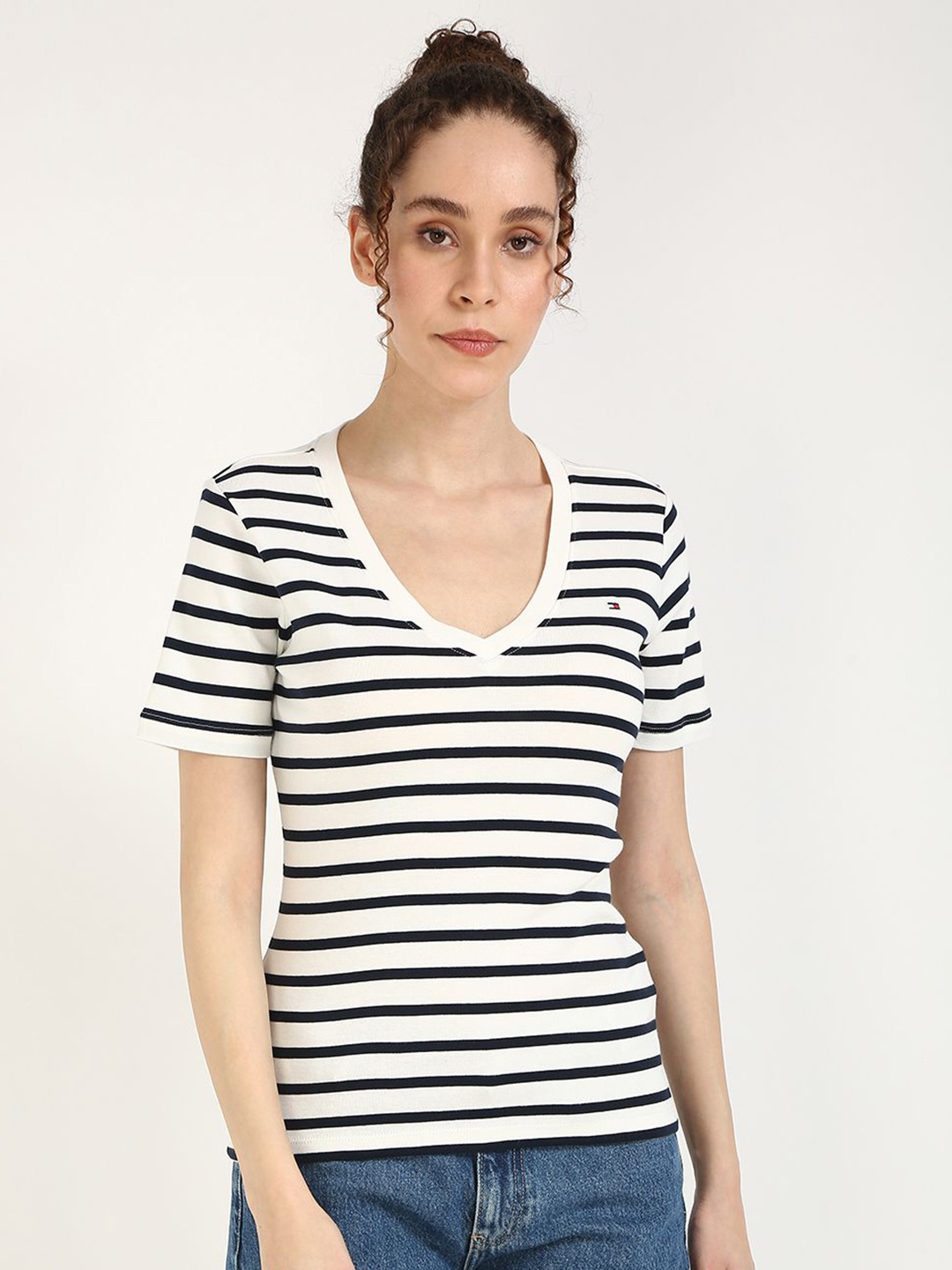 

Tommy Hilfiger Women Striped V-Neck Cotton T-shirt, Off white