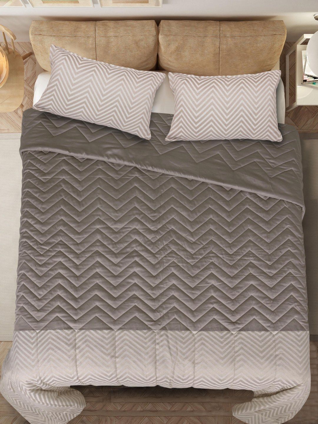 

Saral Home Beige Geometric Cotton 400GSM Reversible Double Bed Quilt with 2 Pillow Covers