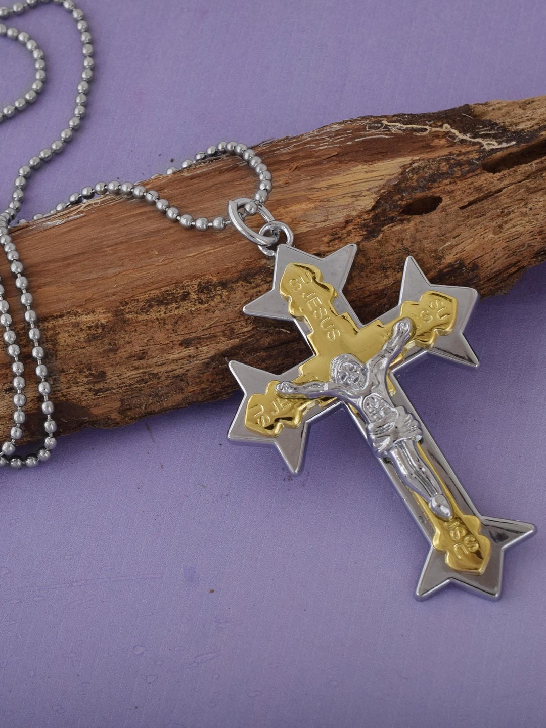 

MEMOIR Silver-Plated Jesus Holy Cross Pendant With Chain