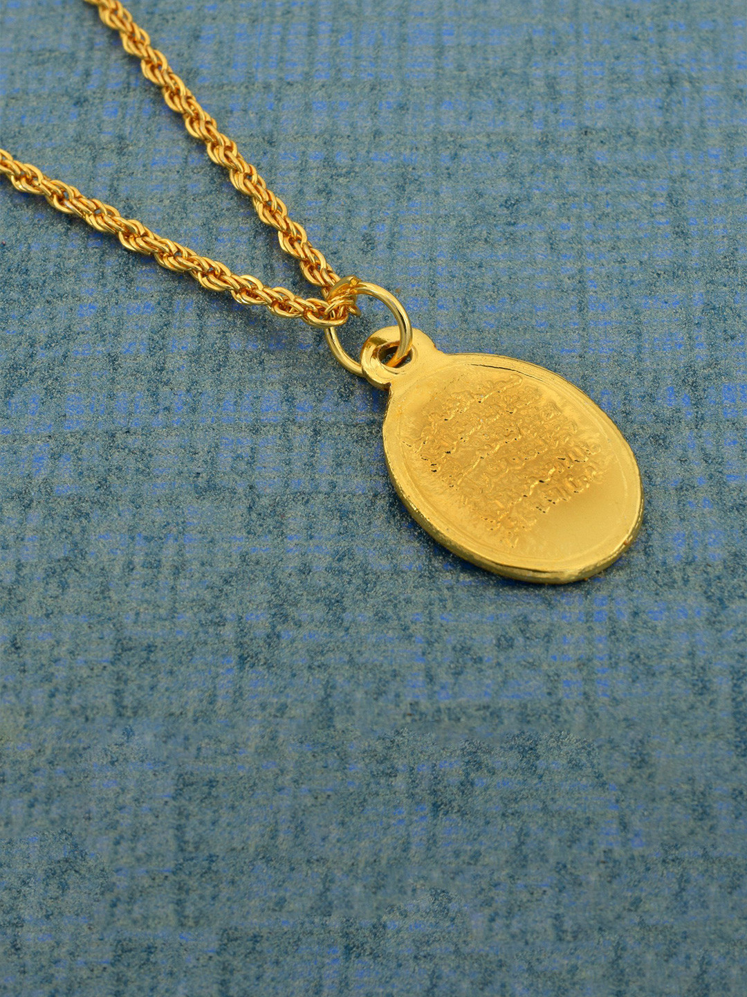 

MEMOIR Gold-Plated Contemporary Pendant with Chain