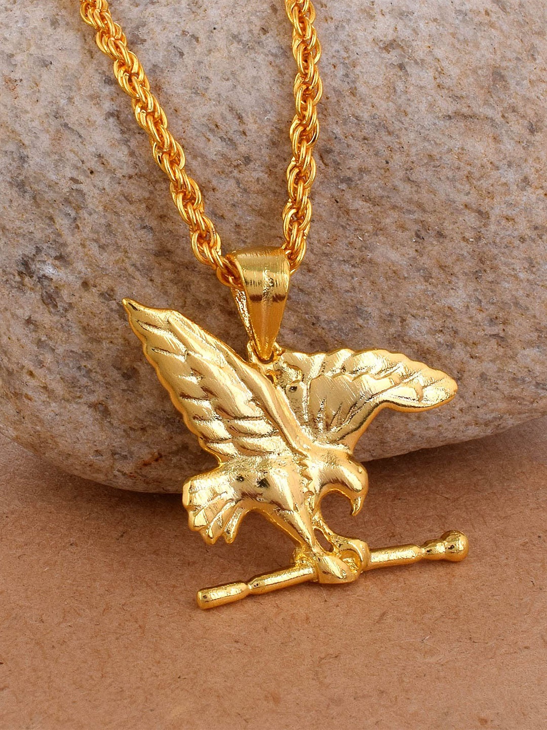 

MEMOIR Gold-Plated Contemporary Pendant with Chain