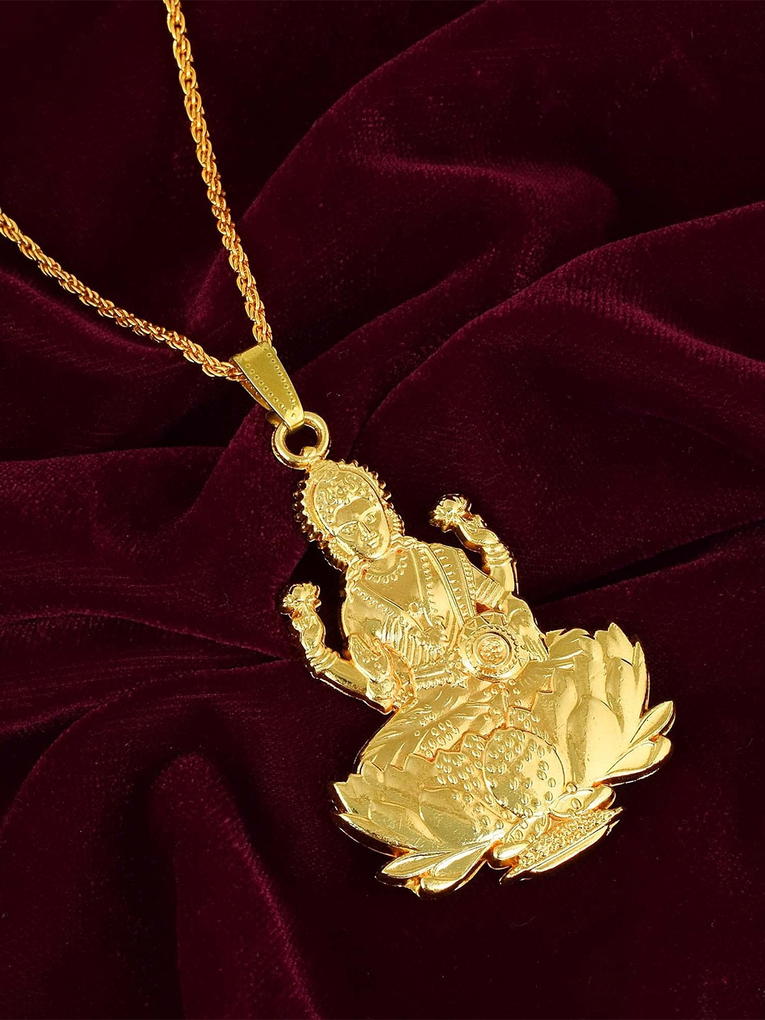 

MEMOIR Gold-Plated Lakshmi Pendant With Chain