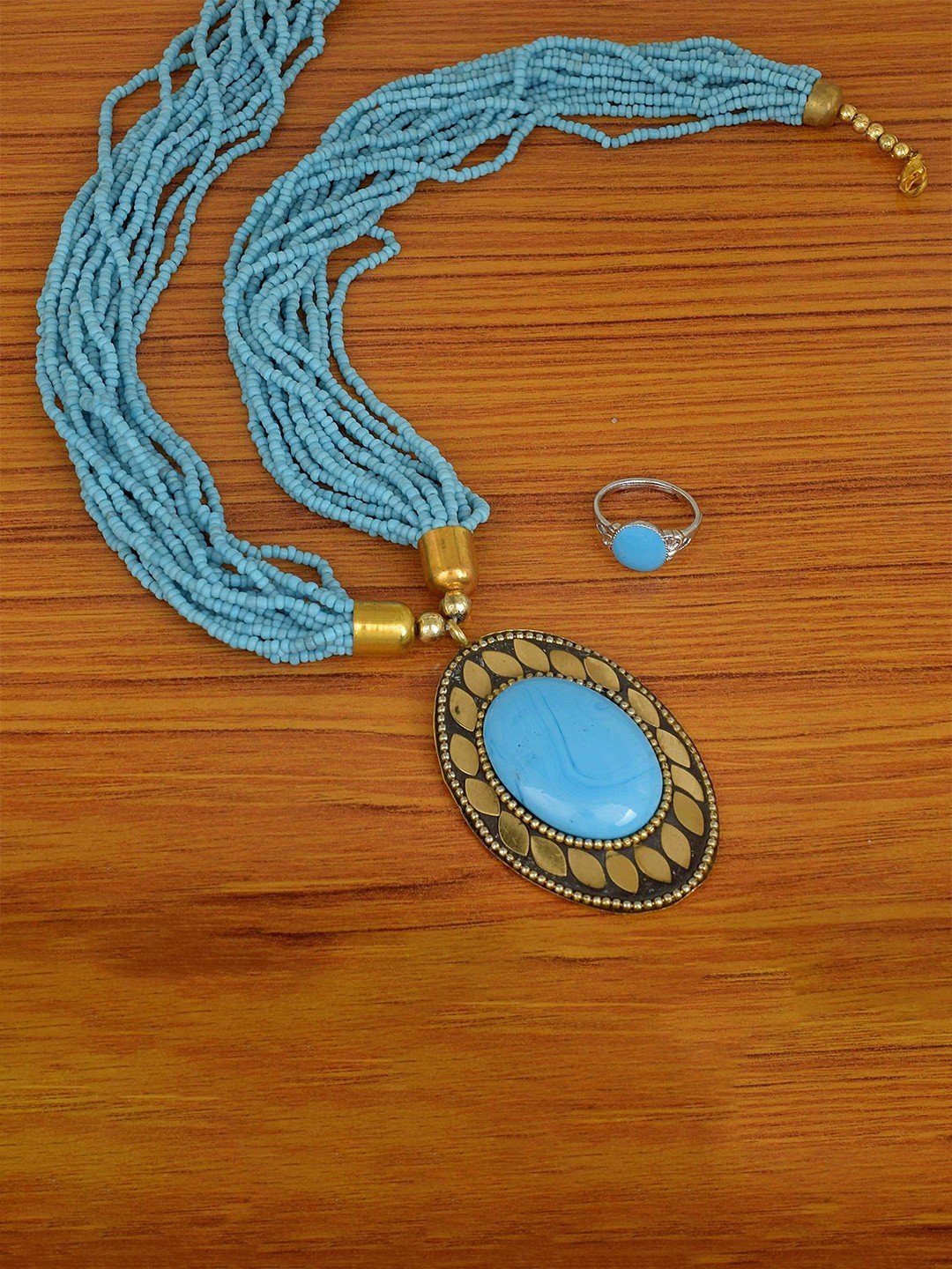 

MEMOIR Gold-Plated Stone Studded & Beaded Jewellery Set