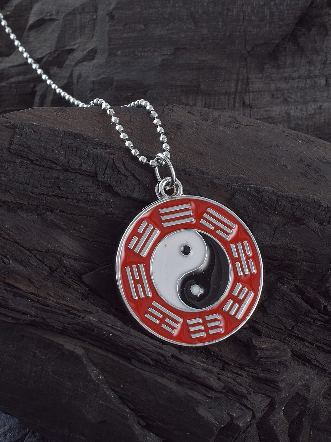 

MEMOIR Silver-Plated Enamelled Circular-Shaped Pendant With Chain