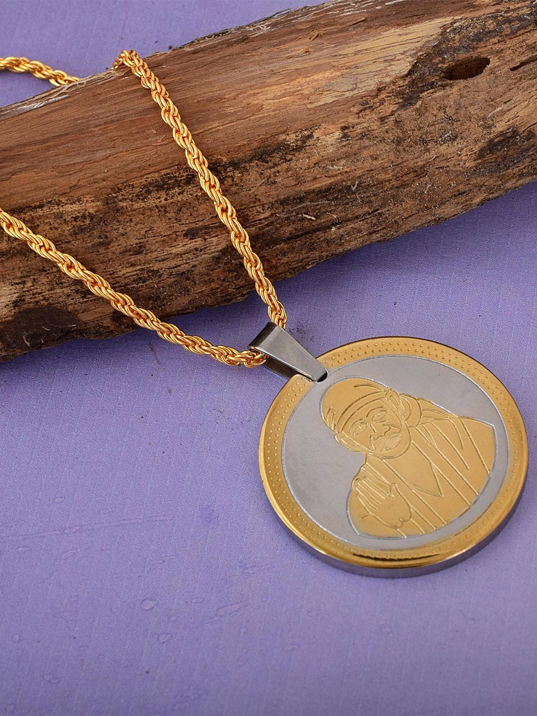 

MEMOIR Gold Plated Sai Baba Pendant With Chain