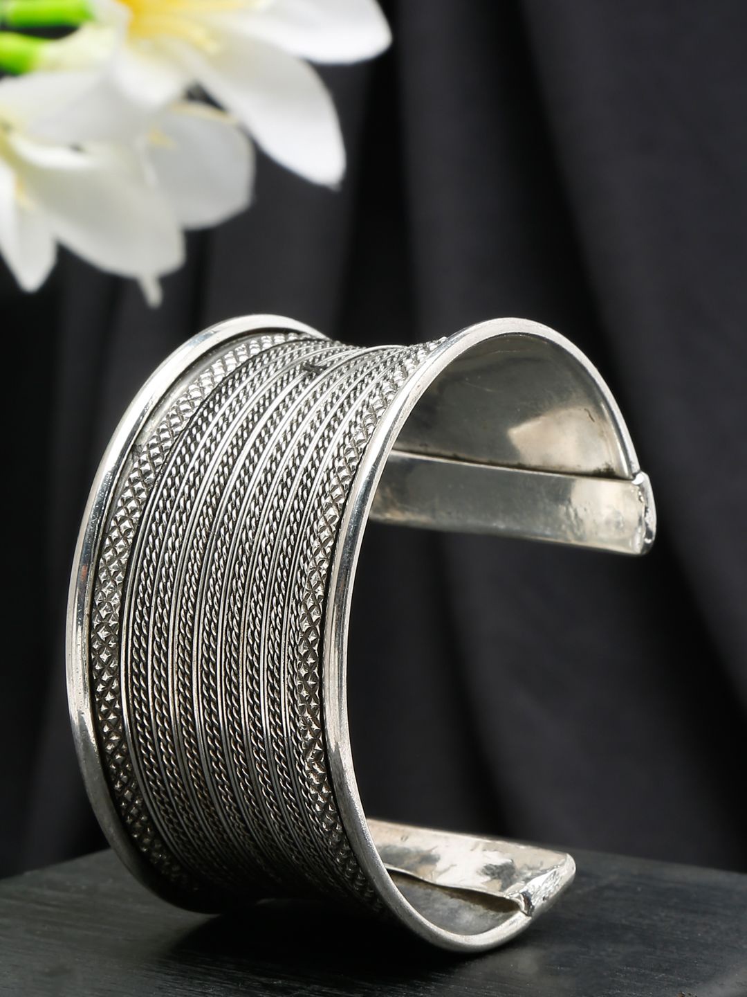 

DIVASTRI Silver-Plated Cuff Bracelet