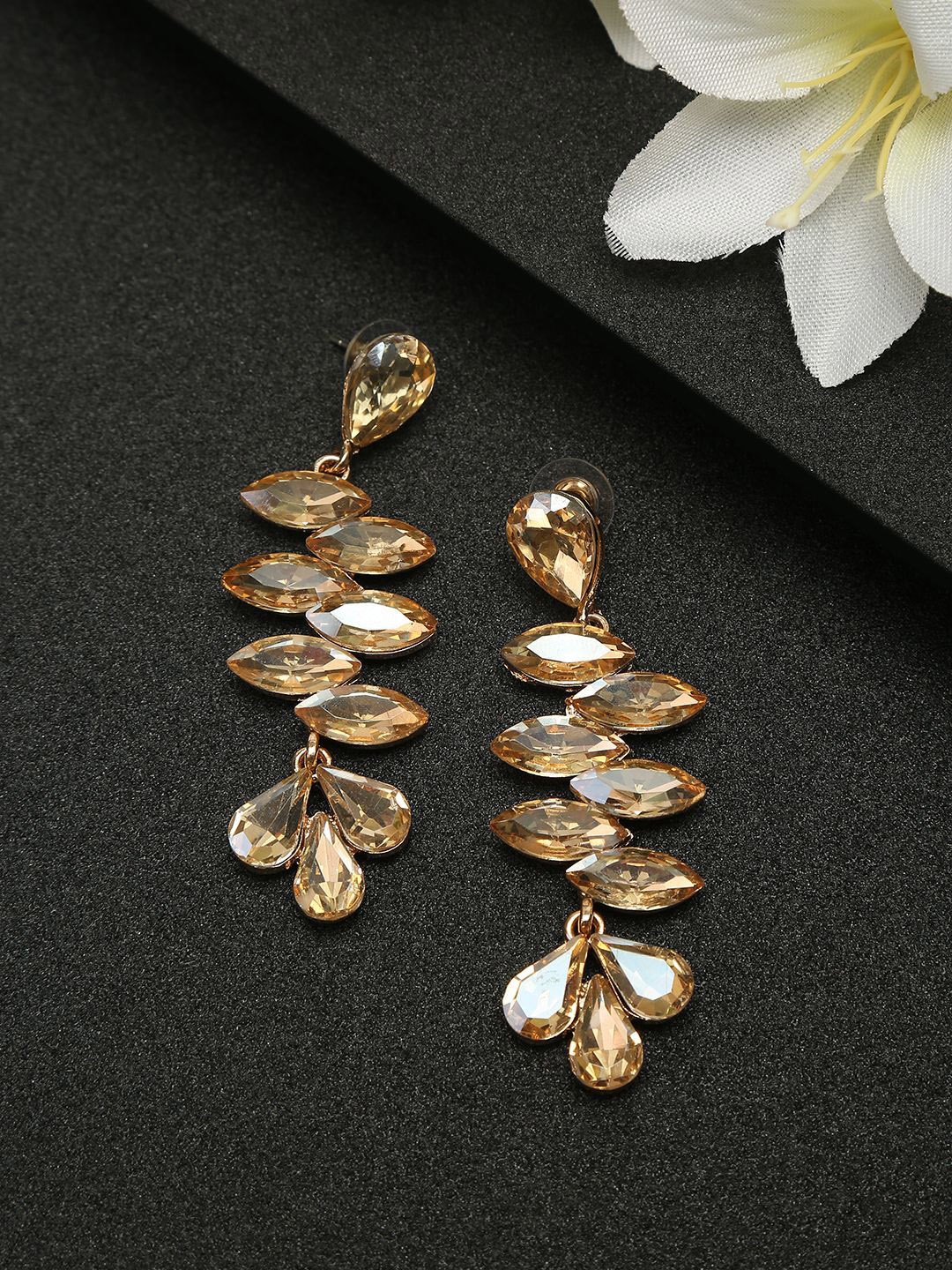 

DIVASTRI Gold-Plated Artificial Stones Studded Contemporary Drop Earrings