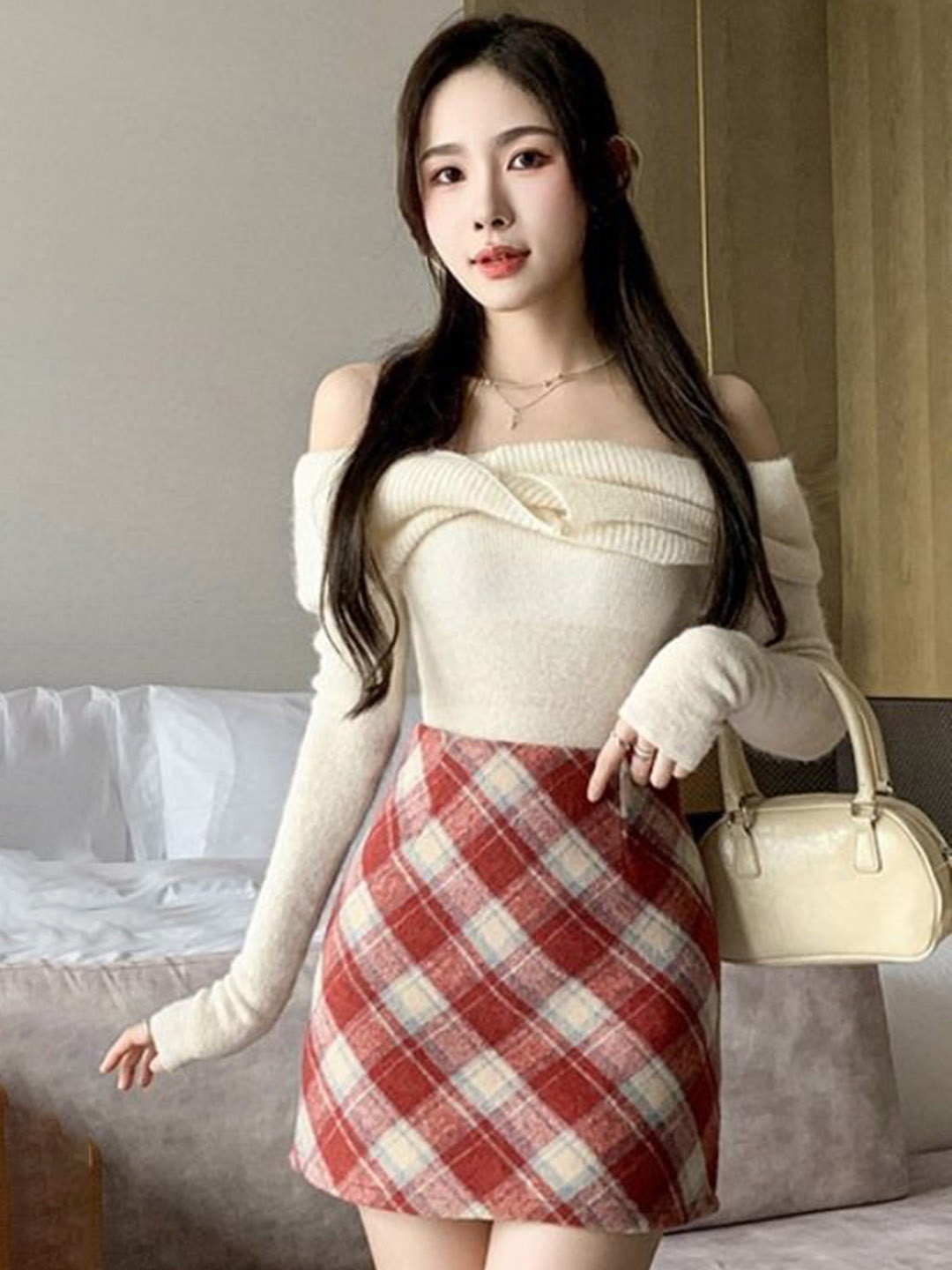 

StyleCast Women Checked Above Knee Length Straight Skirt, Maroon