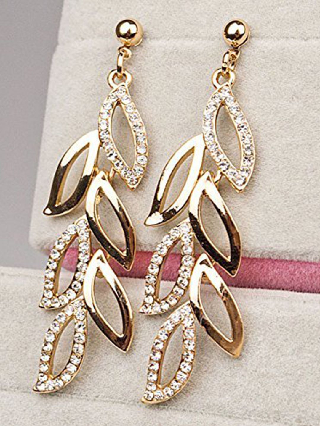 

DIVASTRI Gold-Plated Artificial Stones Studded Leaf Shaped Drop Earrings