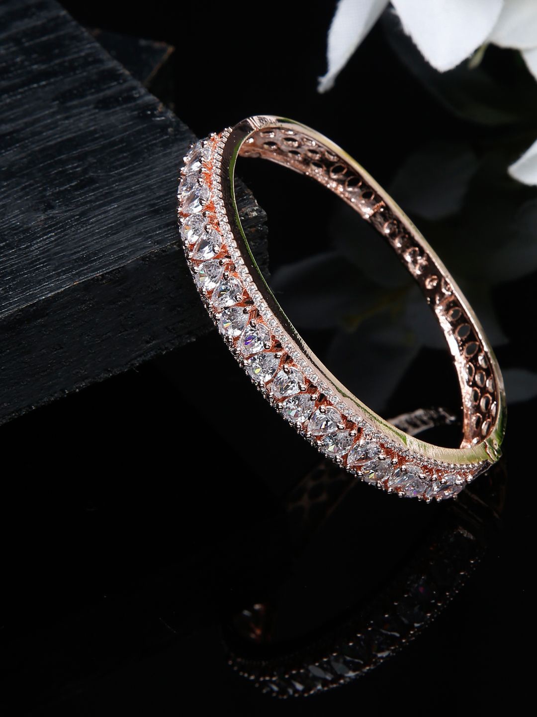 

DIVASTRI Rose Gold-Plated Kada Bracelet