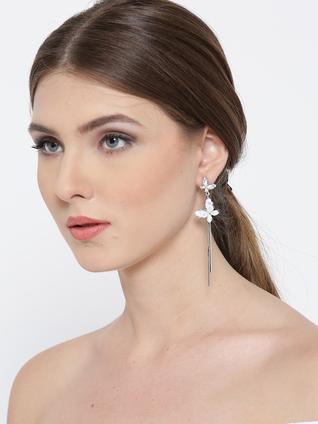 

DIVASTRI Silver-Plated Artificial Stones Studded Contemporary Drop Earrings