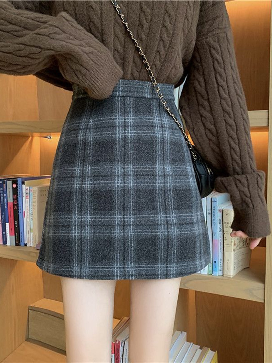 

StyleCast Women Checked Mini Straight Skirt, Blue