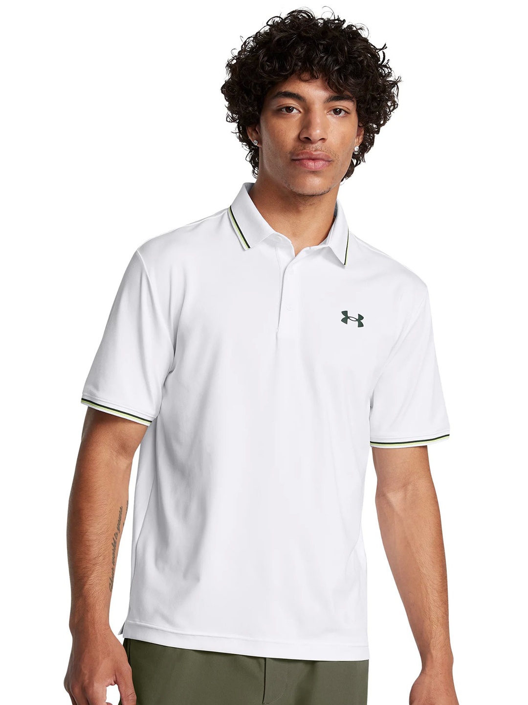 

UNDER ARMOUR Men Solid Polo Collar T-shirt, White