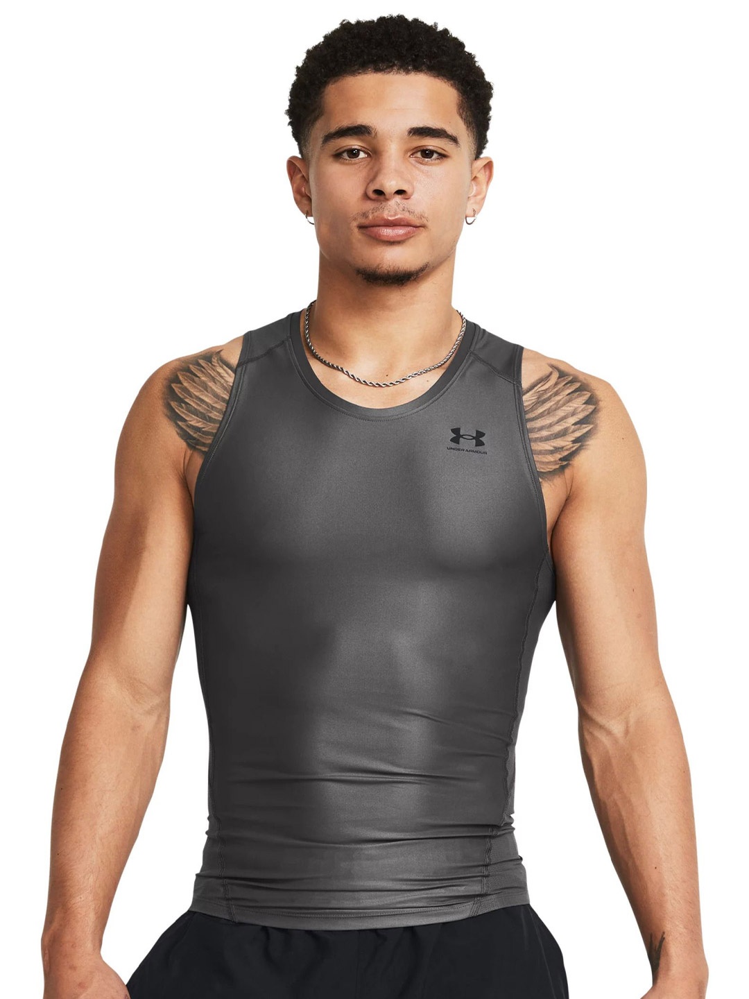 

UNDER ARMOUR Men Solid Round Neck Slim Fit T-shirt, Grey