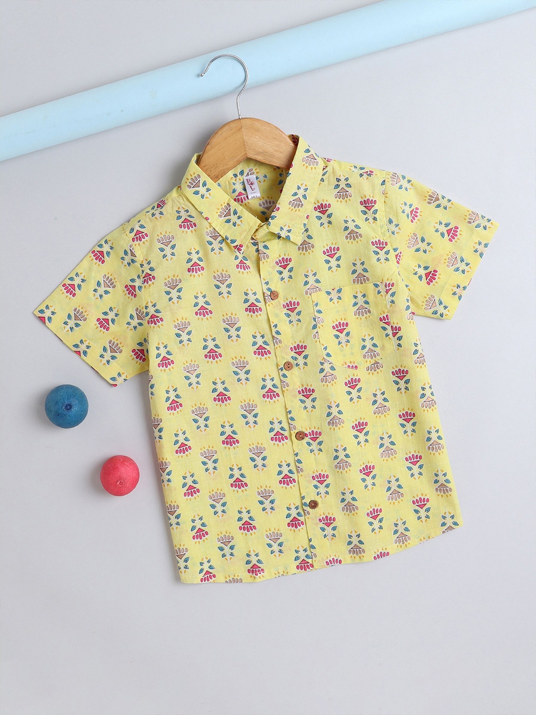

The Magic Wand Boys Comfort Spread Collar Conversational Printed Cotton Casual Shirt, Yellow