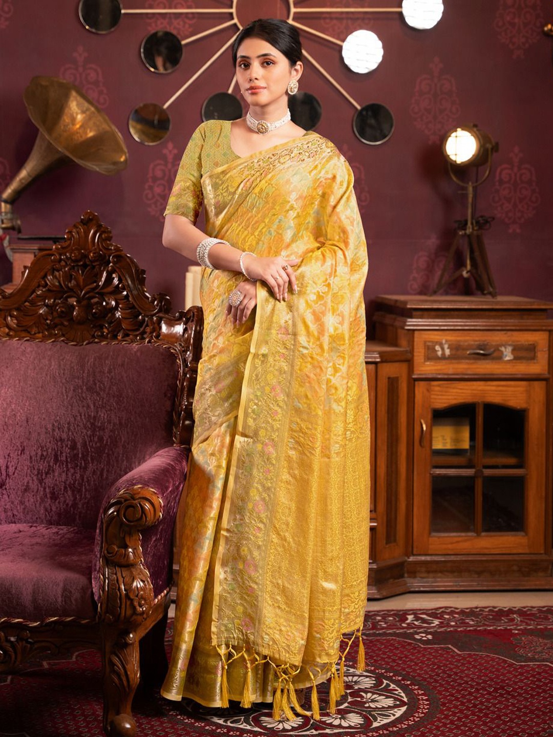 

GAJARAI Ethnic Motifs Woven Design Zari Organza Banarasi Saree, Yellow