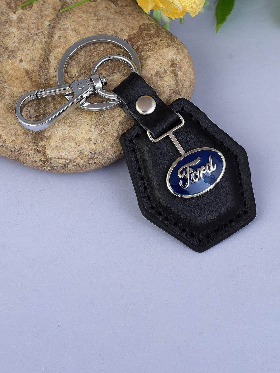 

MEMOIR Leather Ford Key chain, Blue