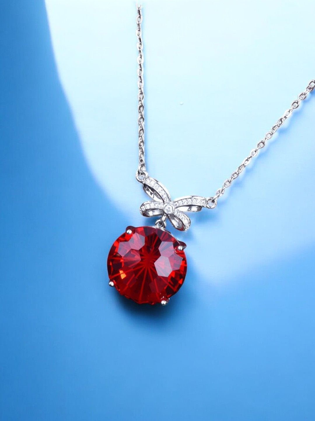 

Designs & You Silver-Plated Circular Pendants with Chain