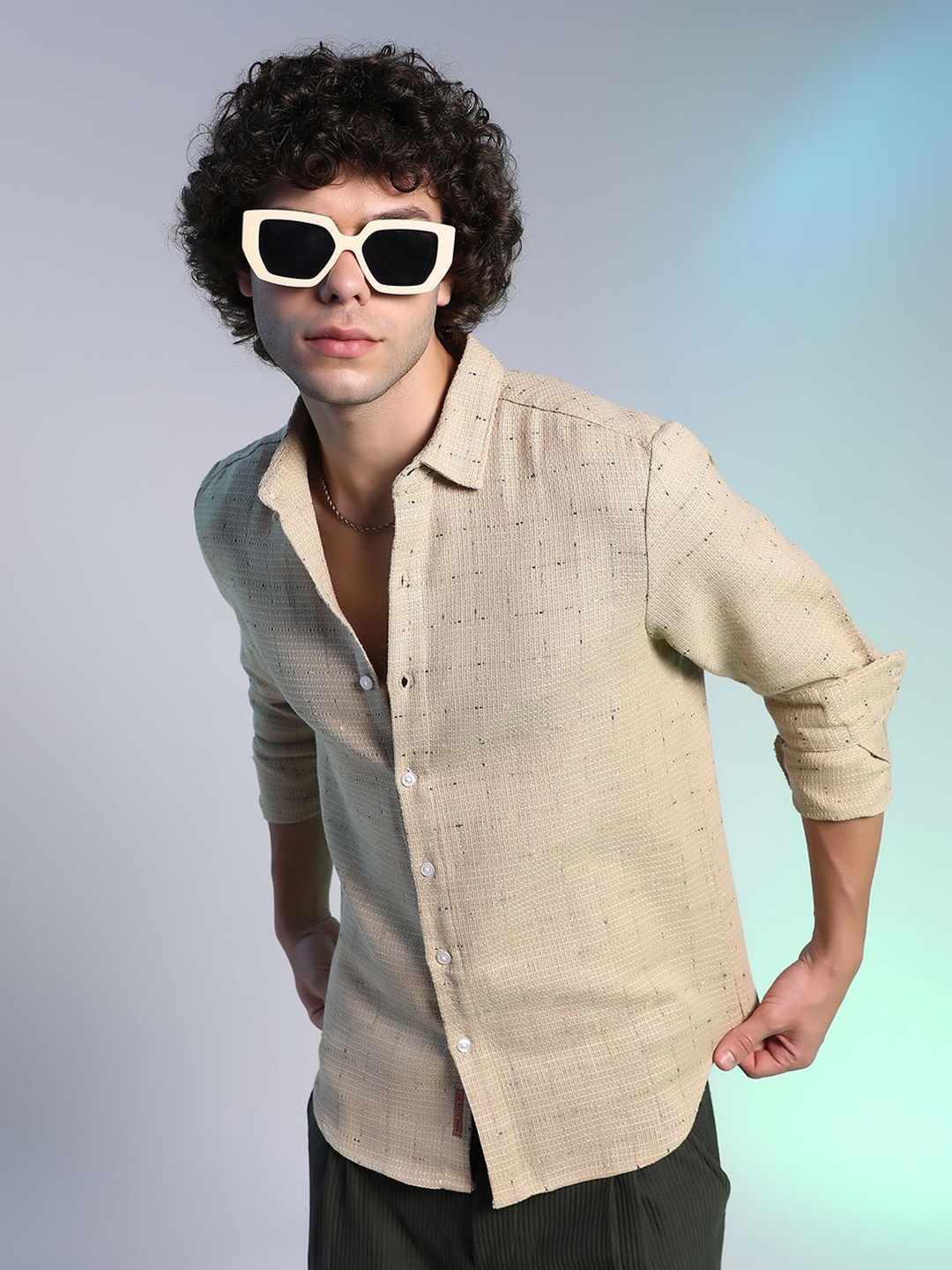 

Campus Sutra Men Comfort Fit Spread Collar Textured Cotton Casual Shirt, Beige