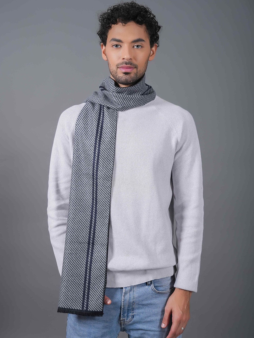

Tossido Unisex Self Design Acrylic Mufflers, Silver