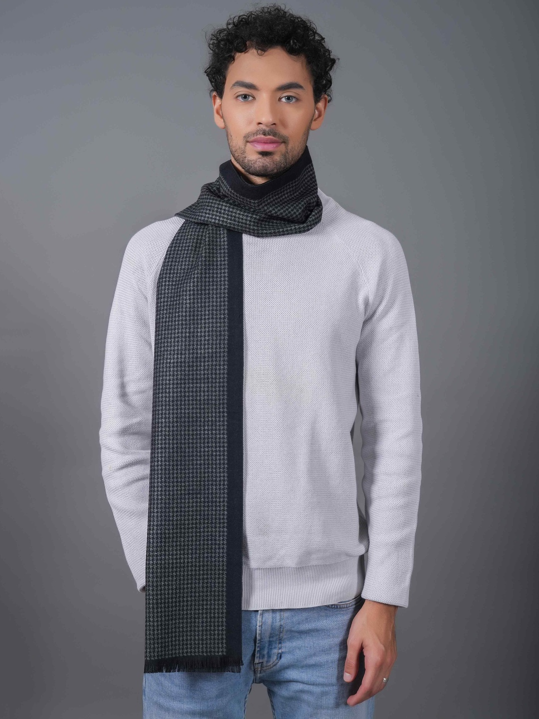 

Tossido Unisex Acrylic Mufflers, Grey