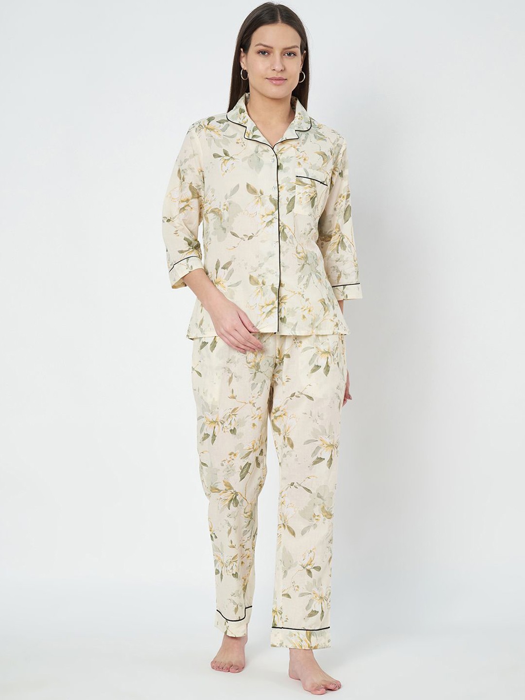 

ETC Women Floral Printed Pure Cotton Night suit, Cream