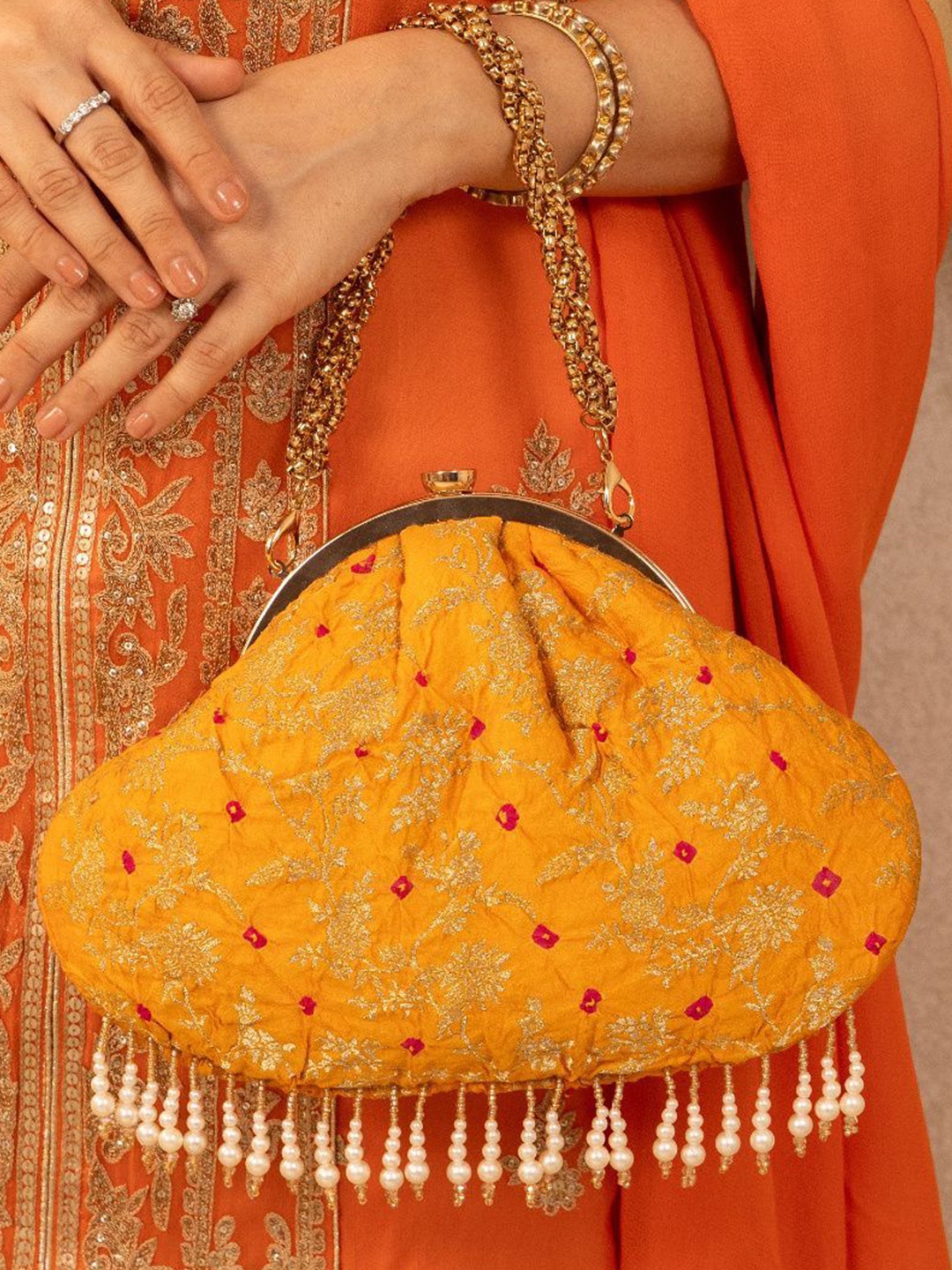 

AMYRA Women Embellished Bucket Handheld Bag, Orange