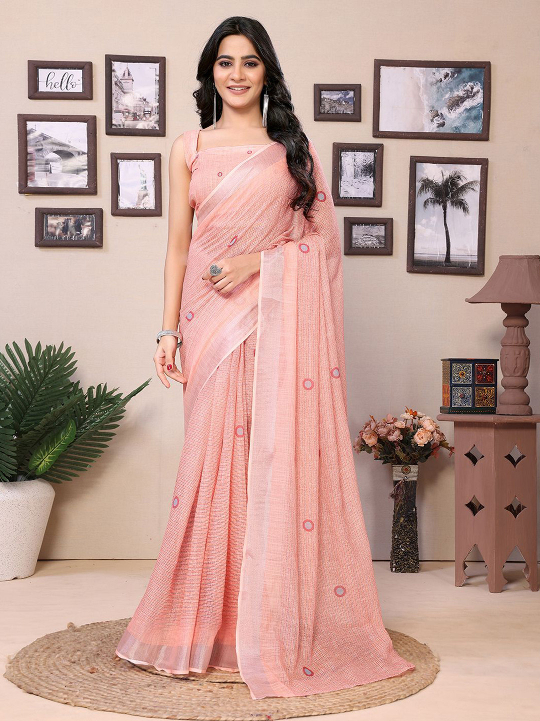 

Mitera Geometric Printed Ready to Wear Saree, Peach
