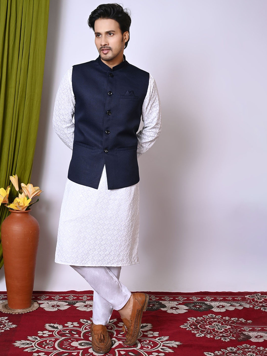 

BAESD Mandarin Collar Woven Nehru Jacket, Navy blue