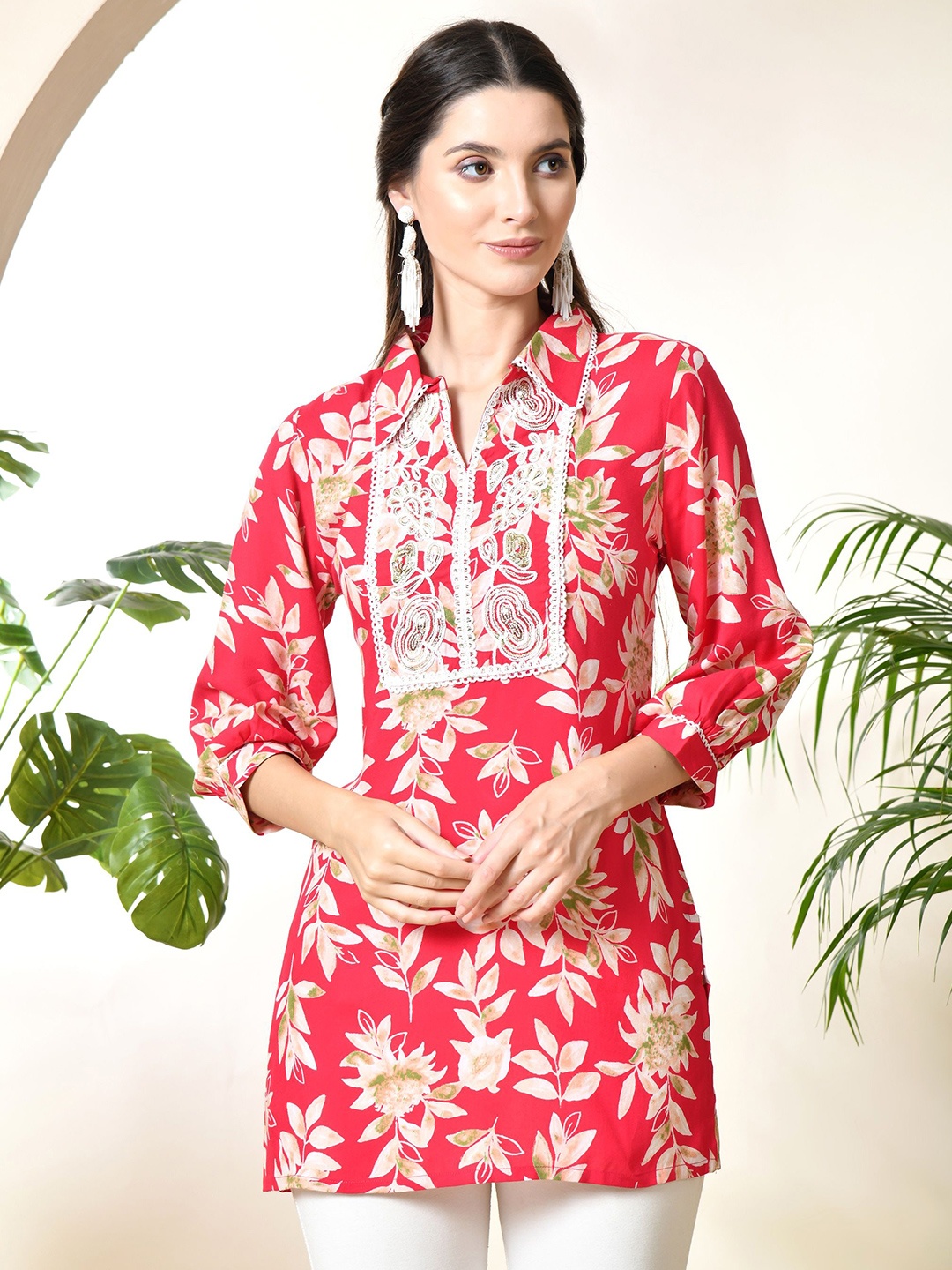 

Dipani Floral Printed Thread Work Kurti, Pink