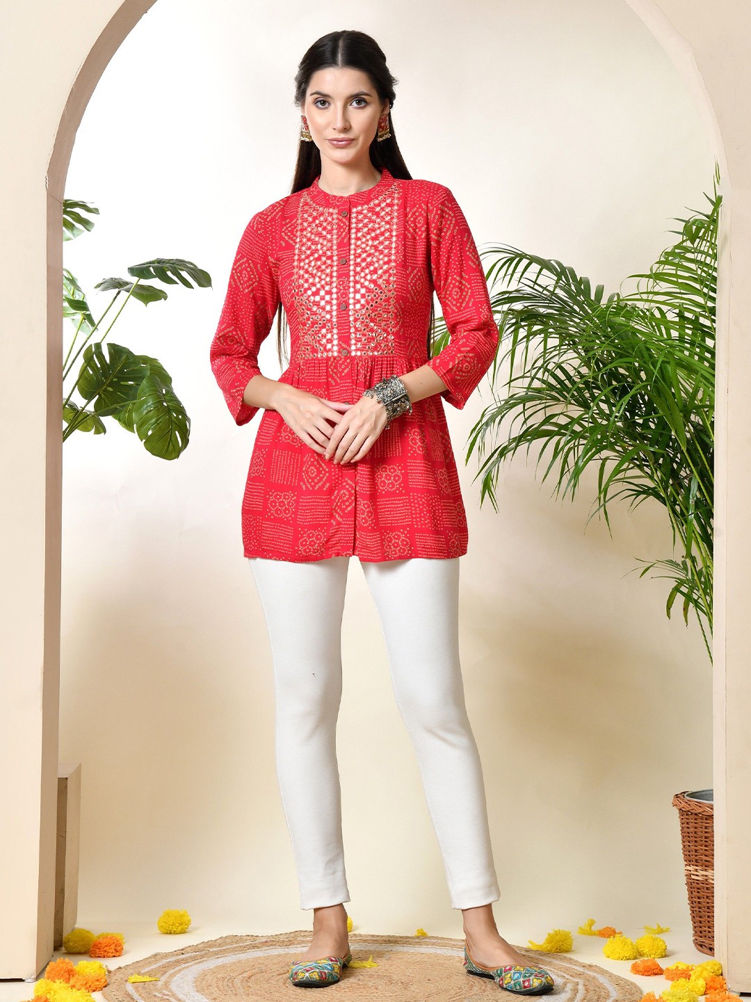 

Dipani Bandhani Printed Mirror Work Kurti, Pink