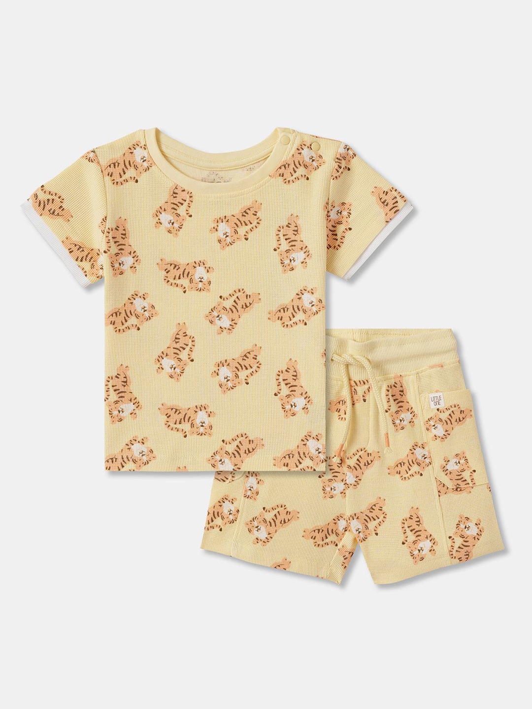 

R&B Boys Printed Pure Cotton T-shirt With Shorts, Yellow