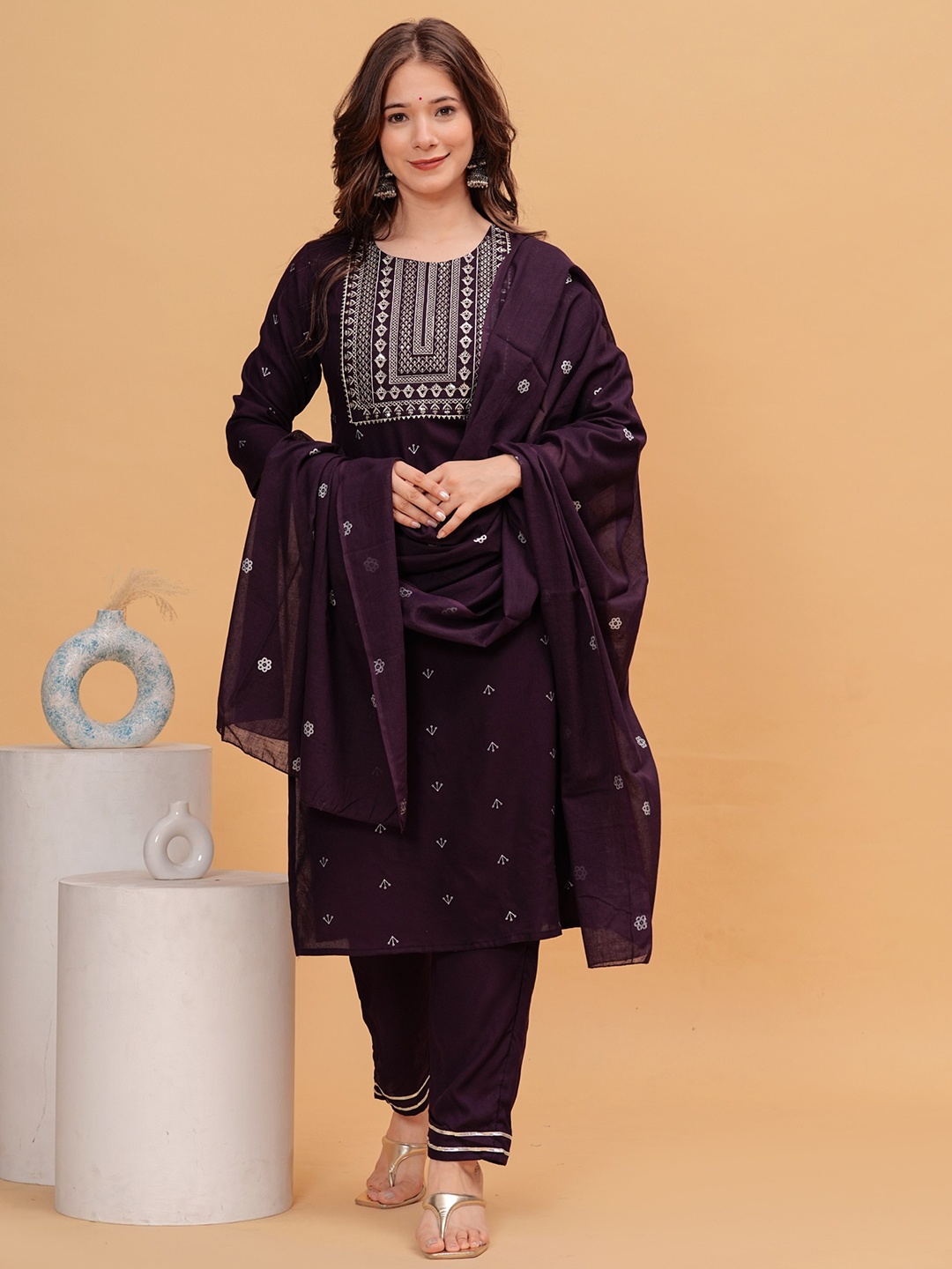 

BKApparels Sequinned Gotta Patti Straight Kurta With Trousers And Dupatta, Coffee brown