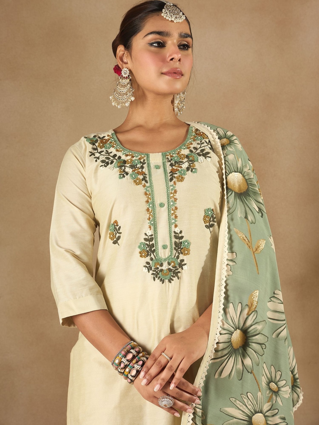 

Indo Era Floral Embroidered U-Neck Straight Kurta With Trousers And Dupatta, Cream