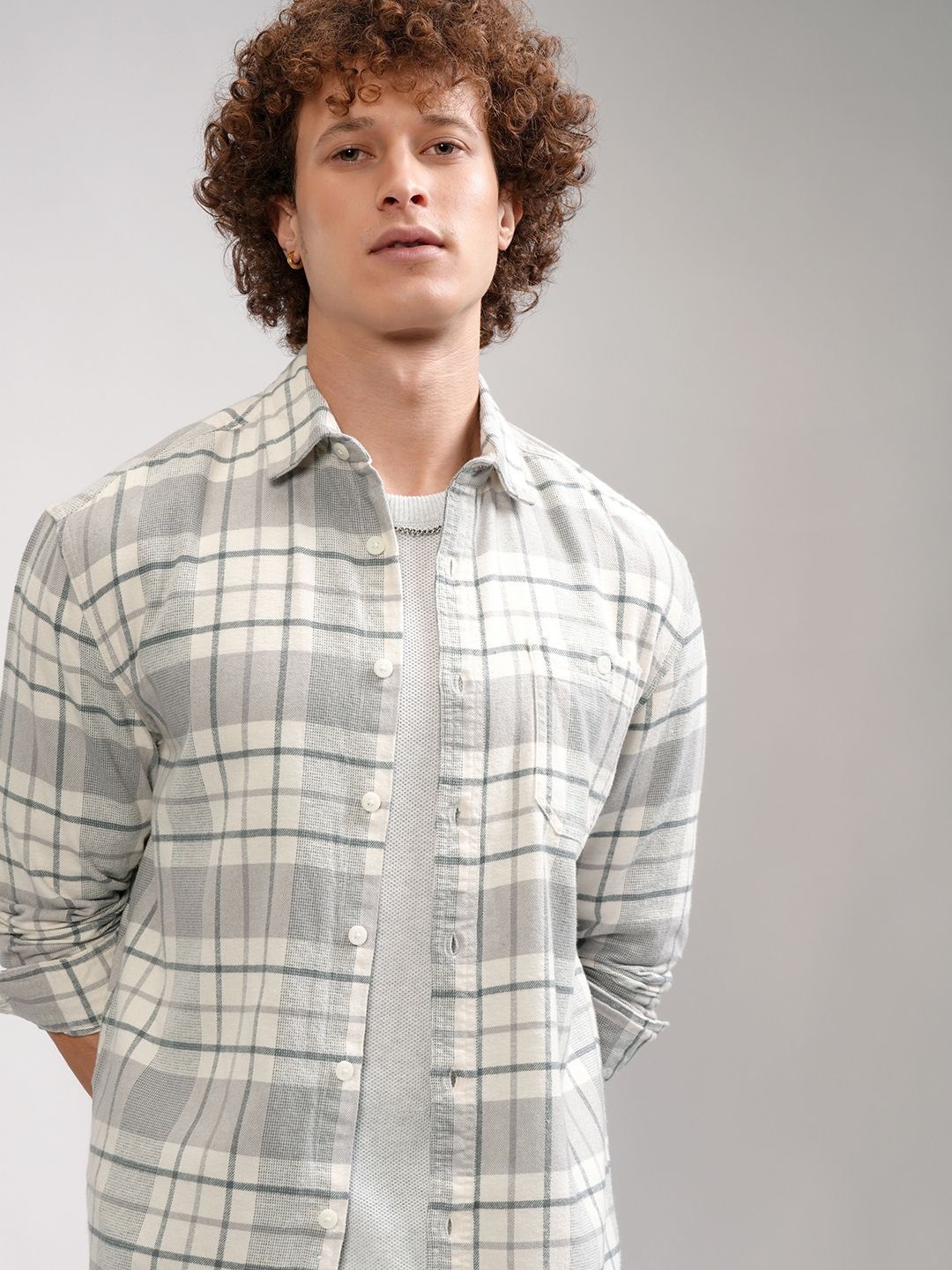 

HIGHLANDER Men Relaxed Fit Checked Spread Collar Cotton Casual Shirt, Grey