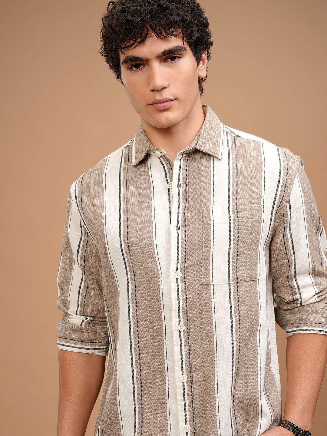 

HIGHLANDER Men Spread Collar Vertical Striped Cotton Casual Shirt, Beige