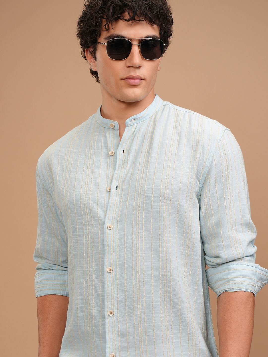 

HIGHLANDER Men Chenile Yarn Textured Striped Mandarin Collar Relaxed Shirt, Turquoise blue