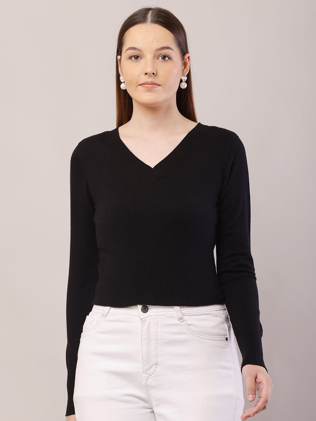 

NoBarr Women Crop Pullover, Black