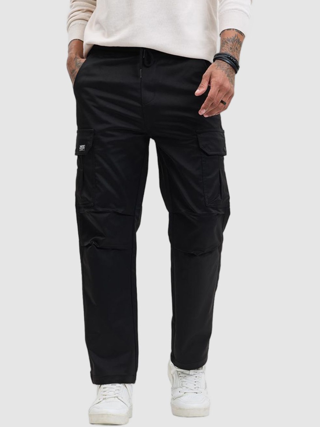 

Snitch Men Black Smart Mid-Rise Regular Fit Cargo Trousers