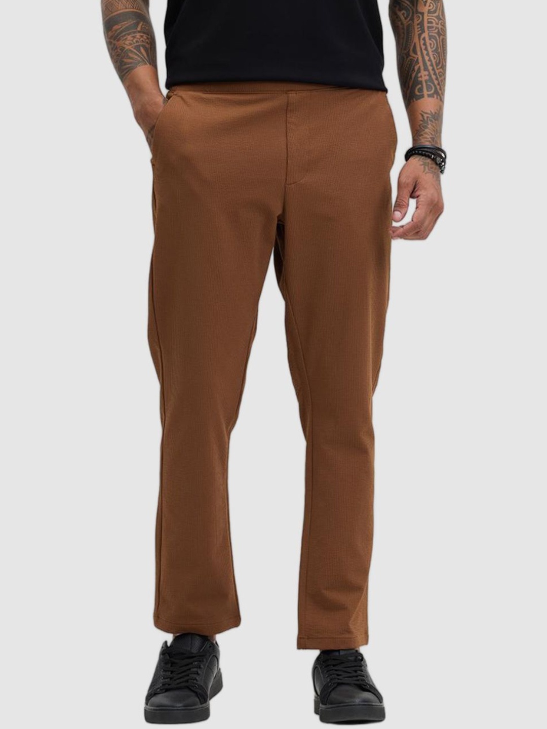 

Snitch Men Brown Classic Mid-Rise Regular Fit Trousers