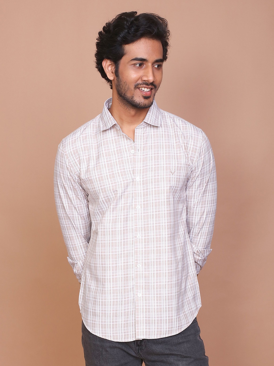 

RAVINIK Checked Spread Collar Slim Fit Shirt, Brown