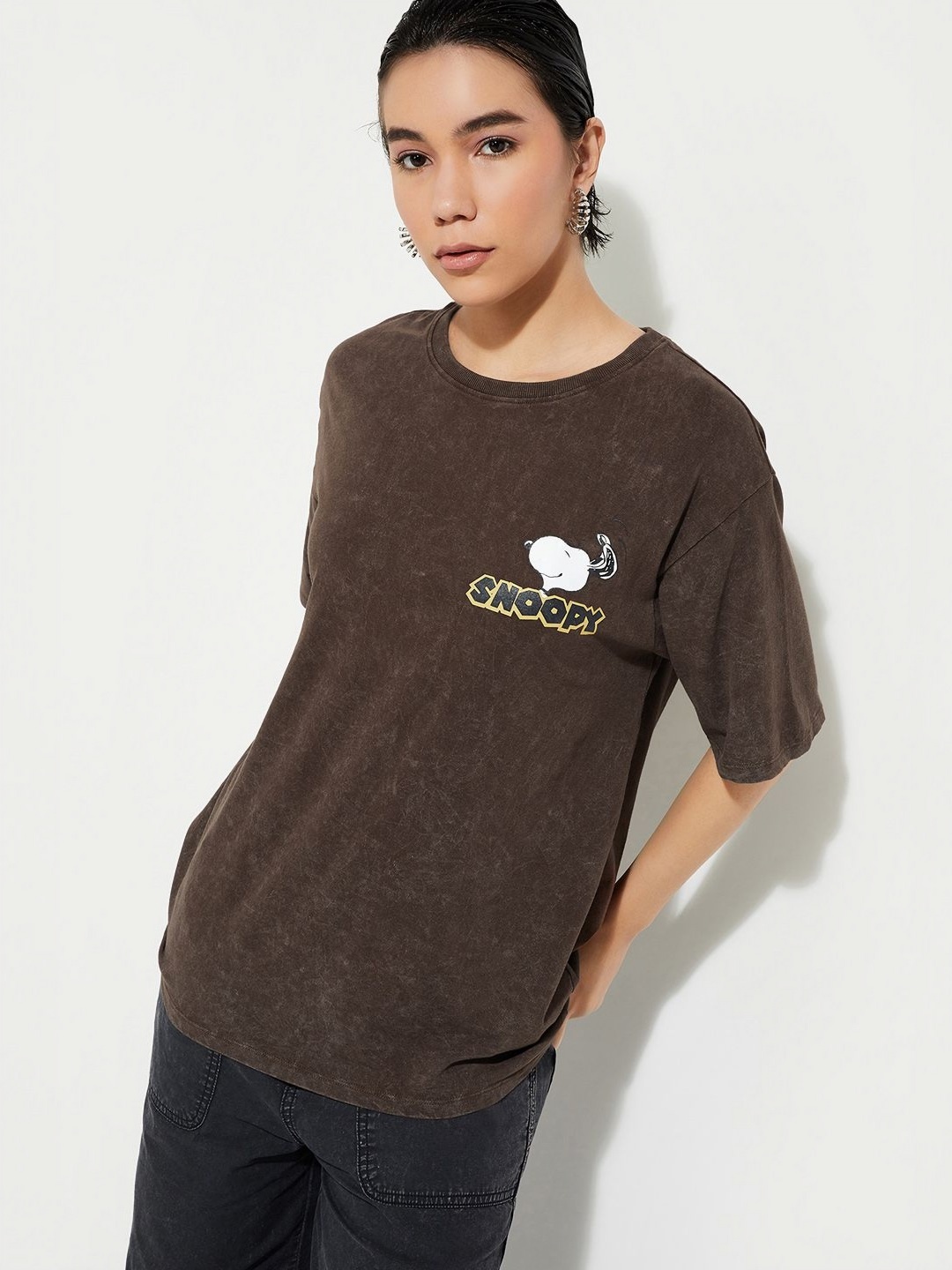 

MAX URB_N Women Boxy Fit Snoopy Print Longline T-shirt, Brown