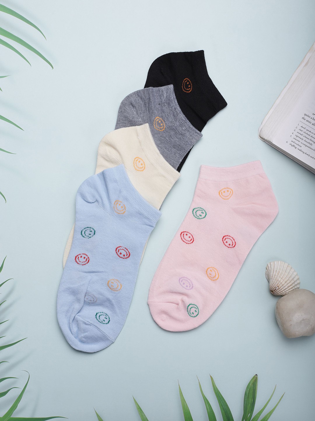 

Zalima Women Pack Of 5 Patterned Pure Cotton Ankle-Length Socks, Black