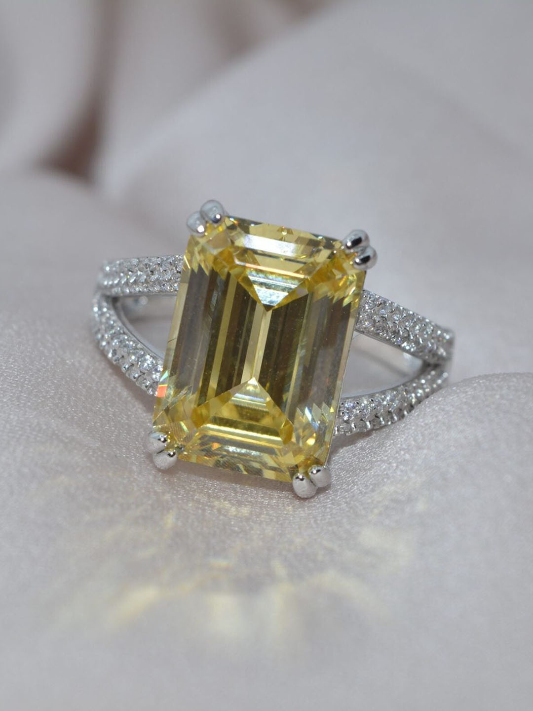 

Luxevogue Sterling Silver Rhodium-Plated Cubic Zirconia Sunshine Finger Ring
