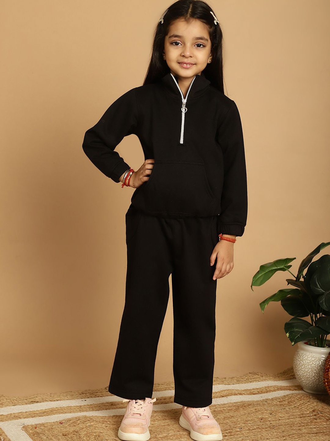 

MINI & MING Girls Polo Collar Long Sleeves Sweatshirt With Trouser, Black