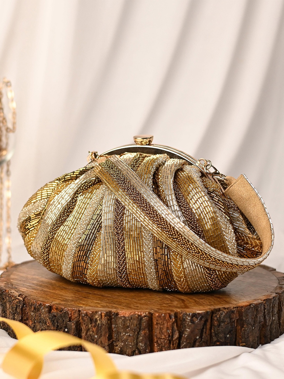 

sugarcrush Embellished Purse Clutch, Gold