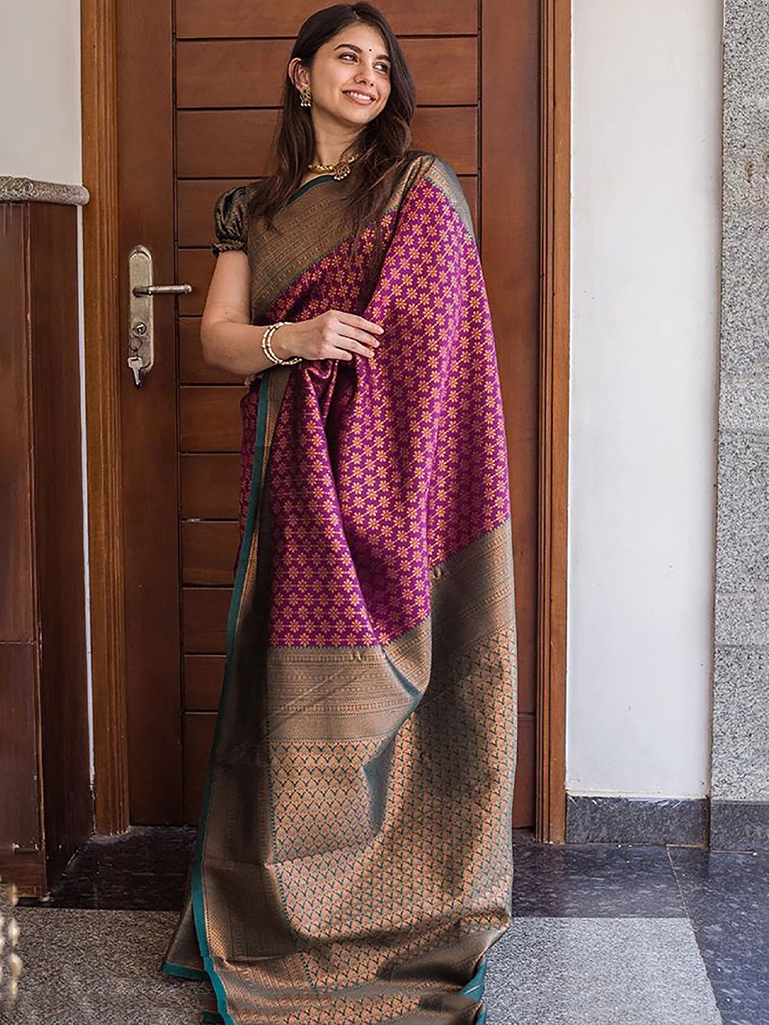 

KALINI Woven Design Zari Banarasi Saree, Purple